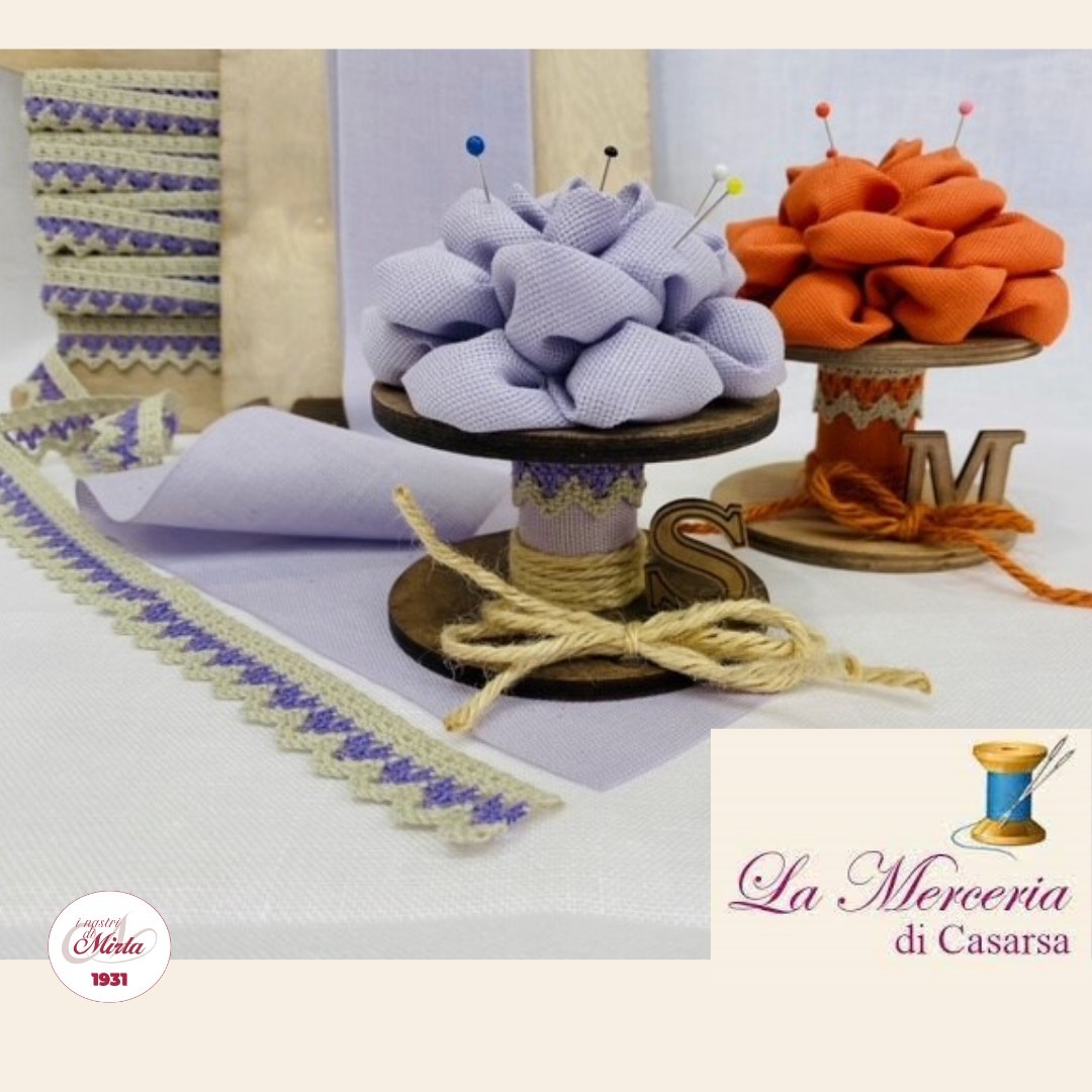 Hai bisogno di un’idea semplice ma carinaper fare un regalo alla tua amica creativa?Realizza per lei IL PUNTASPILLI ðpersonalizzato con la sua iniziale.Scrivici per ordinare il tuo kitð² whatsapp 347 0441421La Merceriavia XXIV maggio,433072 Casarsa della Delizia (Pn)lamerceriacasarsa@gmail.com